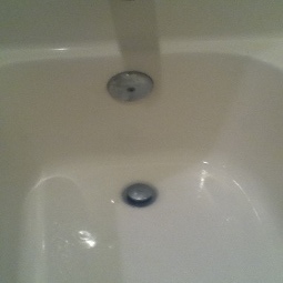 clean bathtub